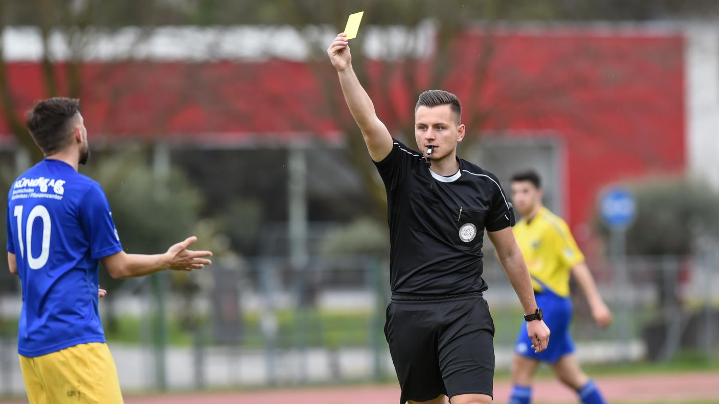Arbitro calcio regionale