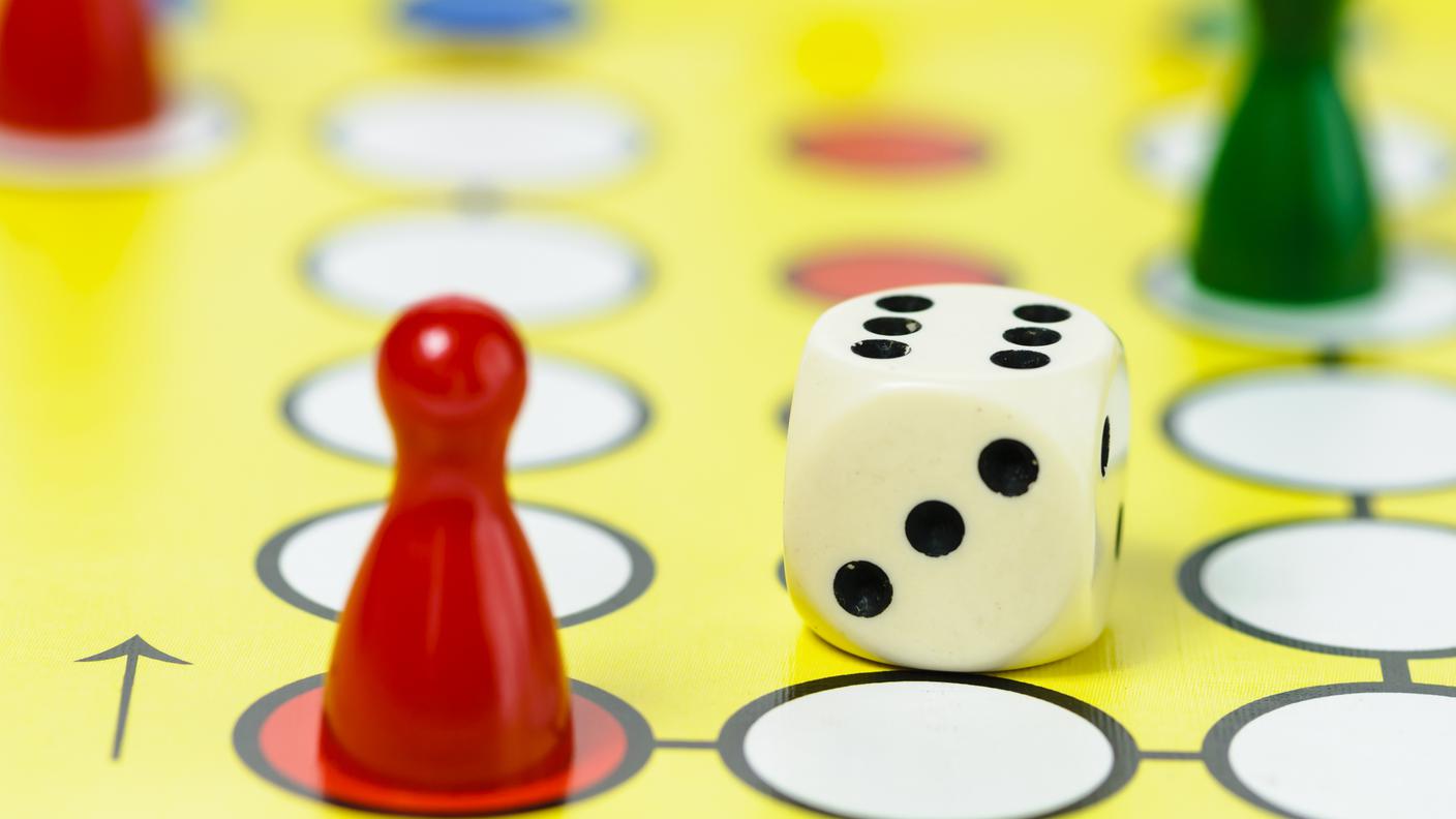 iStock-gioco di società