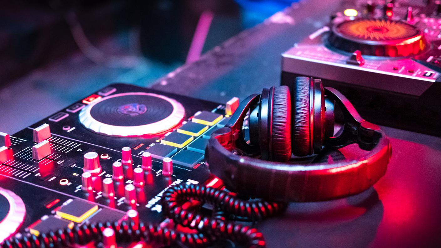 dj set