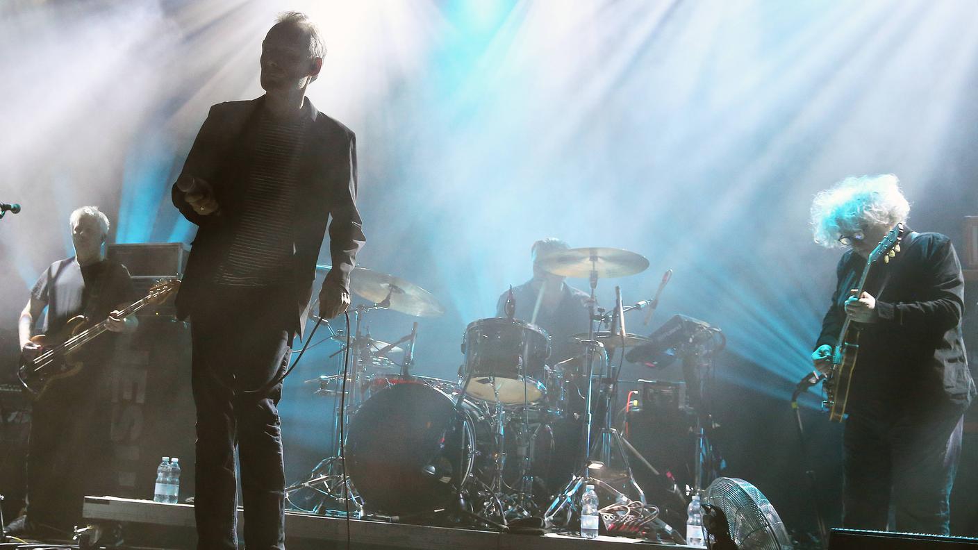 Jesus and Mary Chain