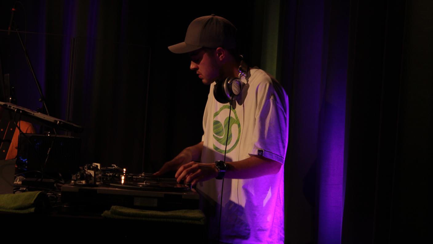 DJ P-KUT  