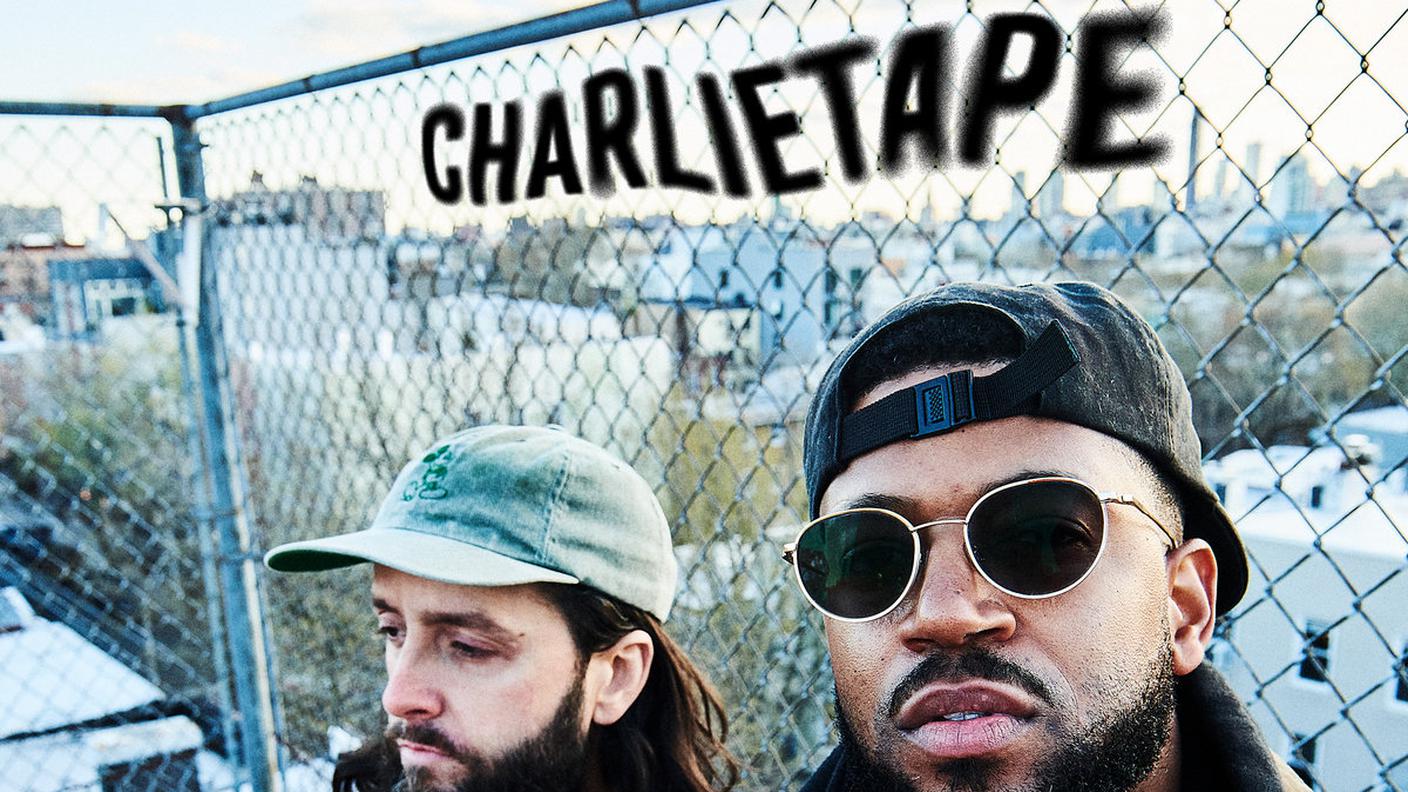 "Charlietape" di Charlie Smarts e DJ Ill Digitz, Fat Beats Records (dettaglio di copertina)