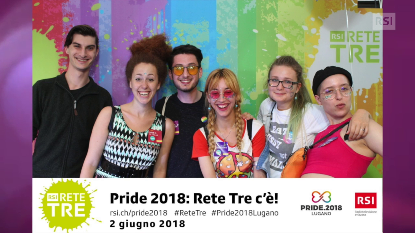 IL POPOLO DEL PRIDE ALLO STAND DI RETE TRE