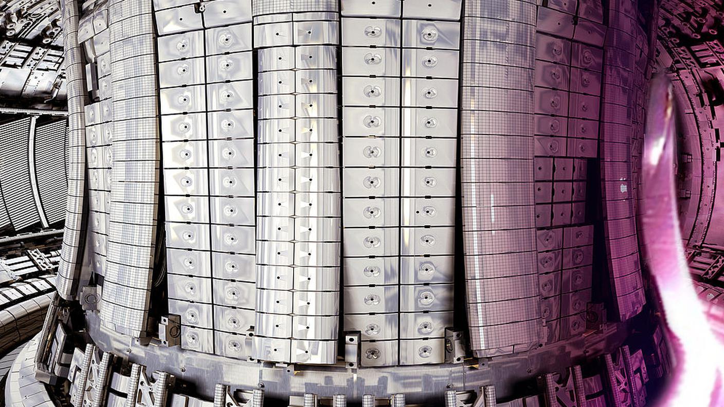 Reattore a fusione JET, i ricercatori europei sono stati in grado di generare una quantità record di energia di fusione nucleare