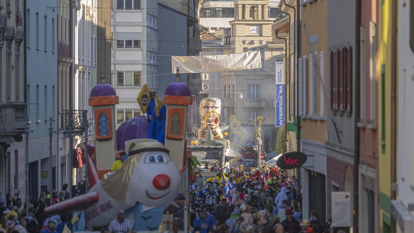 Chiasso: Carnevale Nebiopoli, il Corteo Mascherato