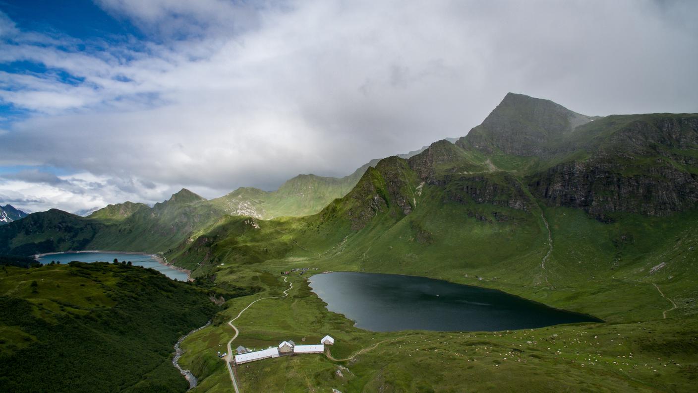L'Alpe Piora, il più vasto alpeggio del Cantone Ticino.