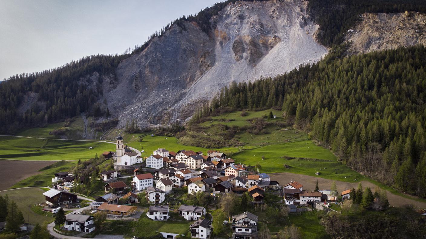 La frana che minaccia Brienz nei Grigioni