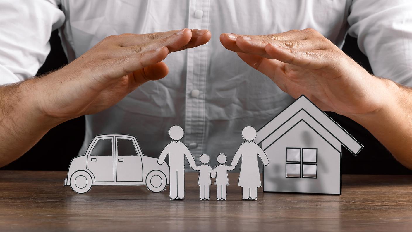 assicurazione casa, auto, edifici, mobilio, persone