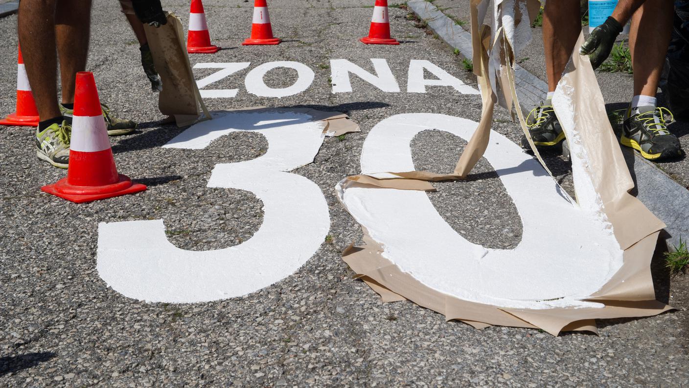 La realizzazione segnaletica stradale zona 30