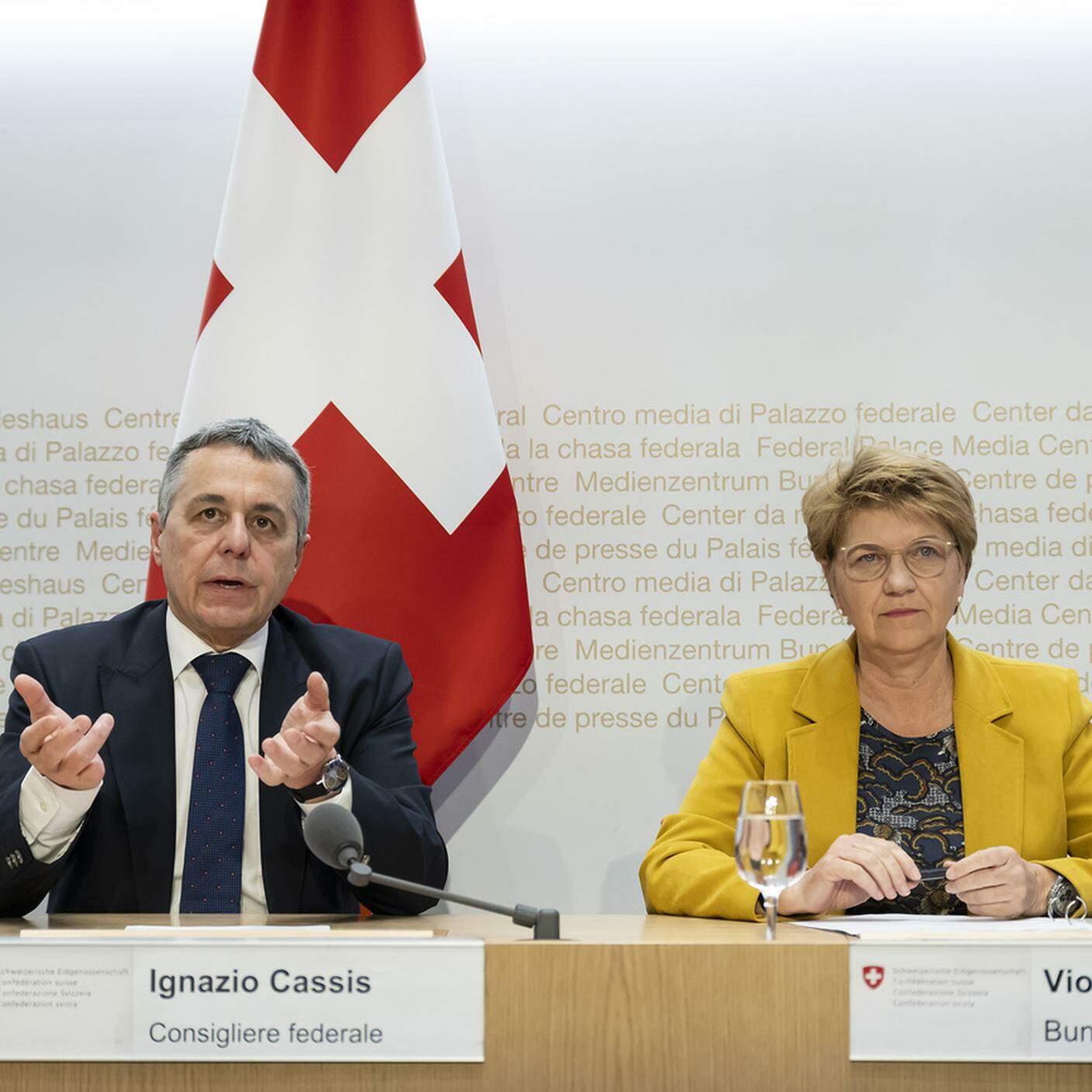 Ignazio Cassis e Viola Amherd in conferenza stampa