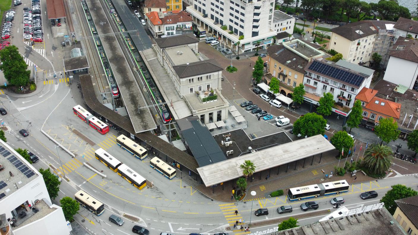 stazione ferroviaria Lucarno-Muralto