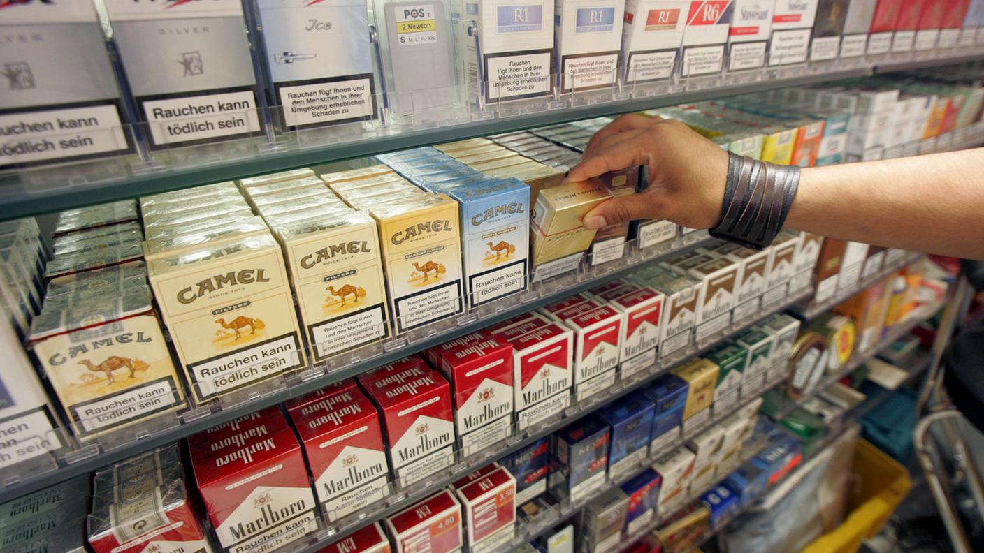Prevenzione al tabacco e alla nicotina: aumentare il prezzo delle sigarette classiche e elettroniche?