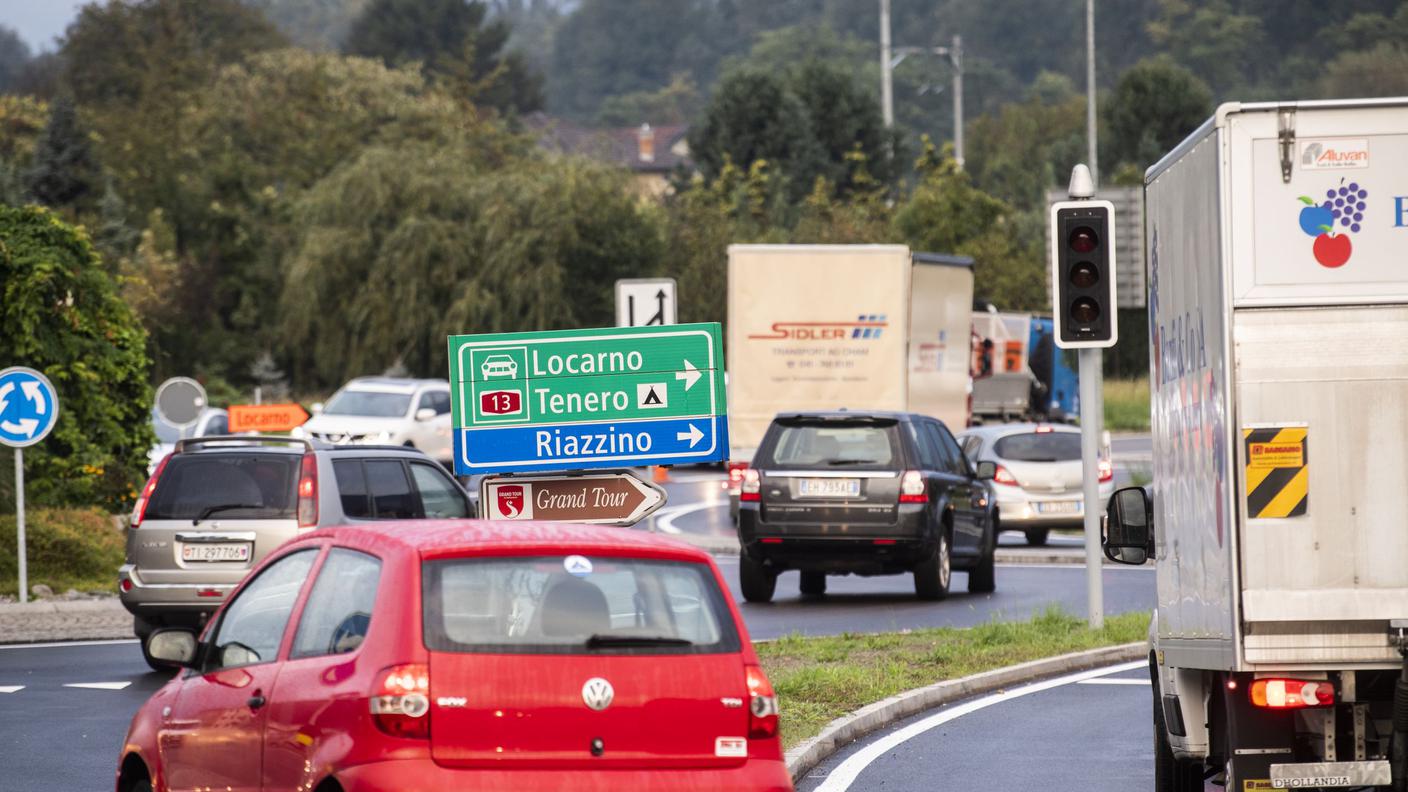 Quartino semaforo alla rotonda