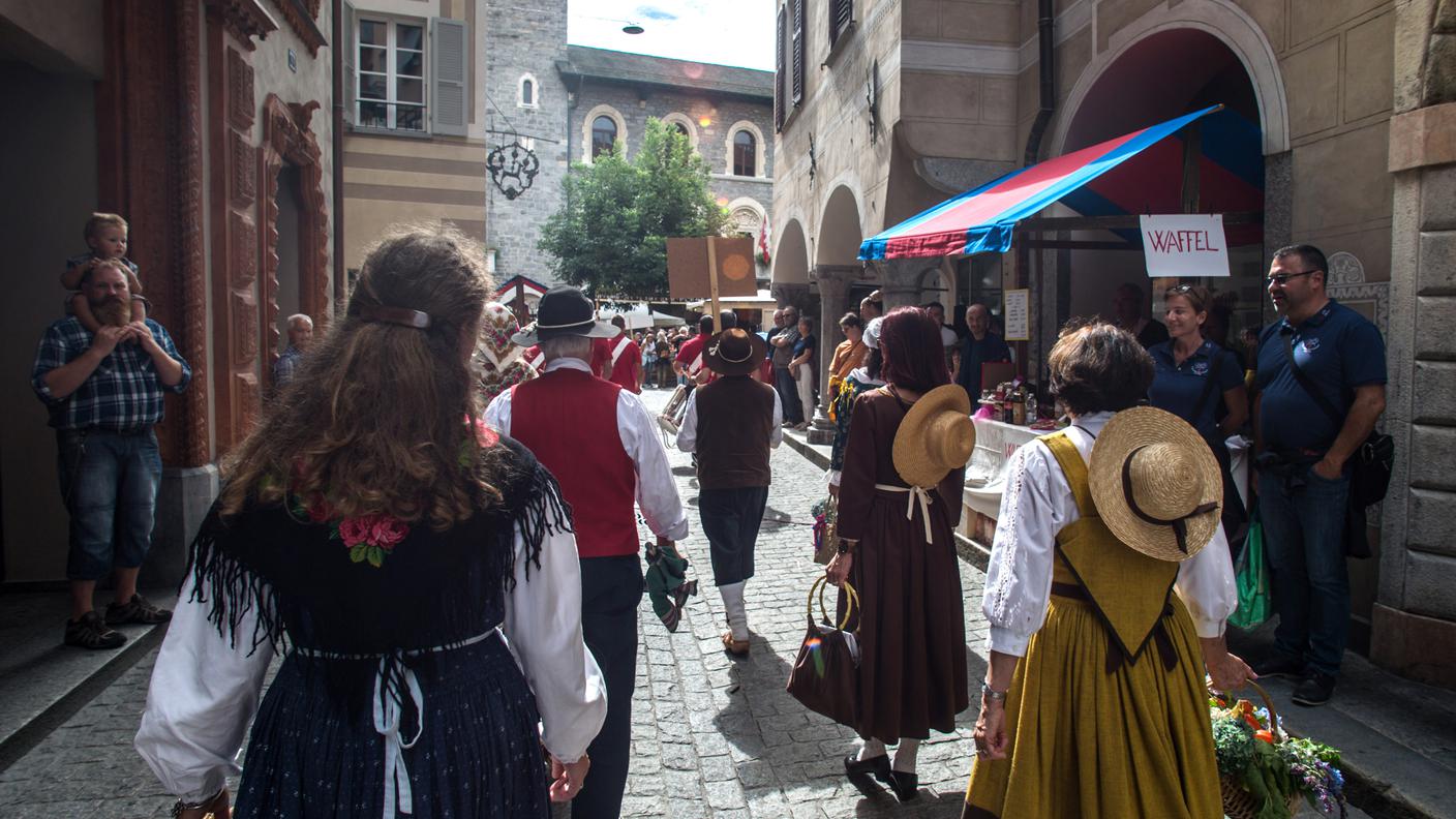 Gruppo Canzoni e Costumi ticinesi