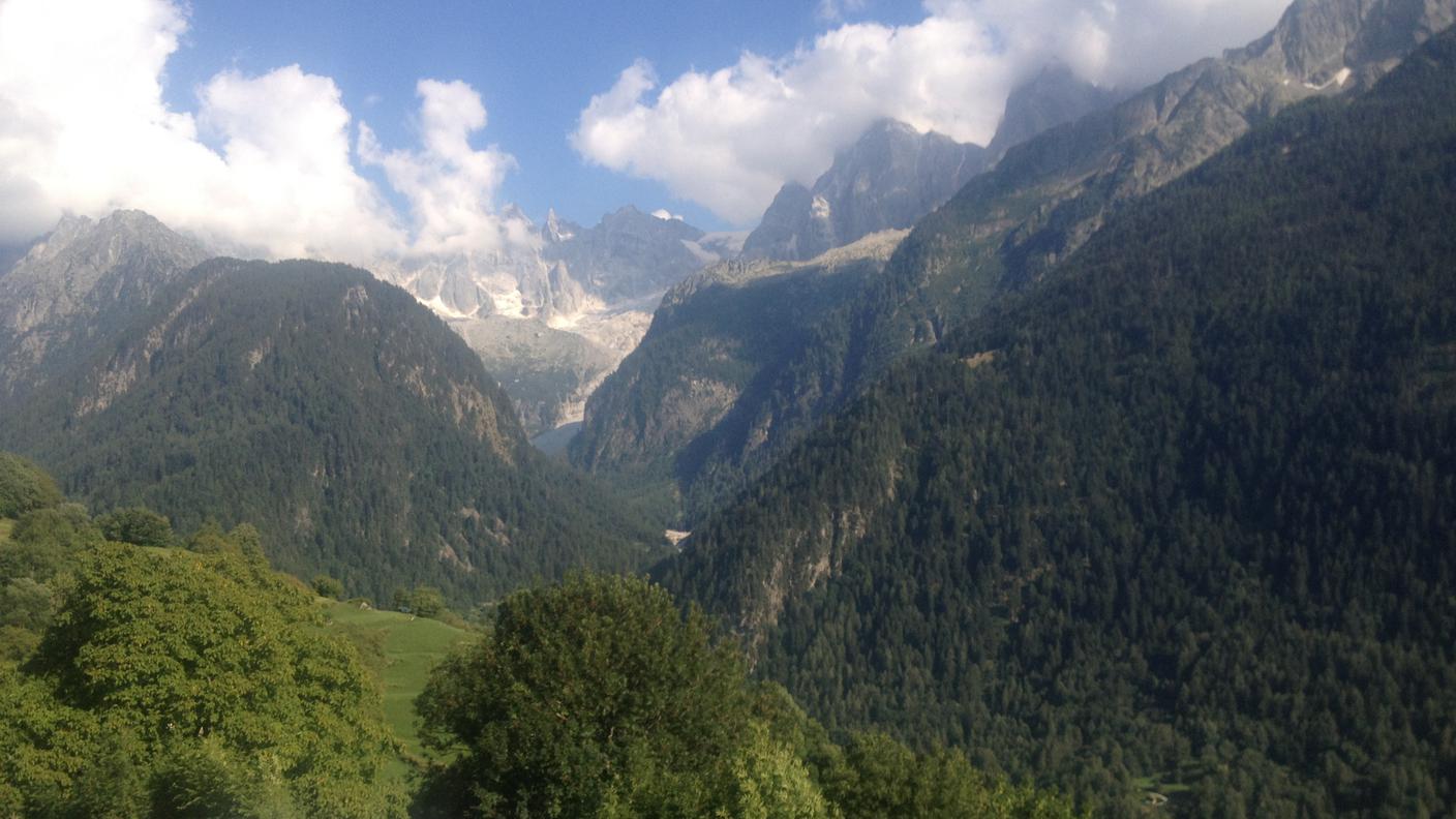 La Val Bregaglia vista da Soglio