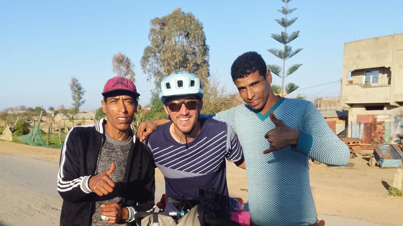 Giorno 59 - Selfie marocchini sulla strada per Rabat, Marocco.