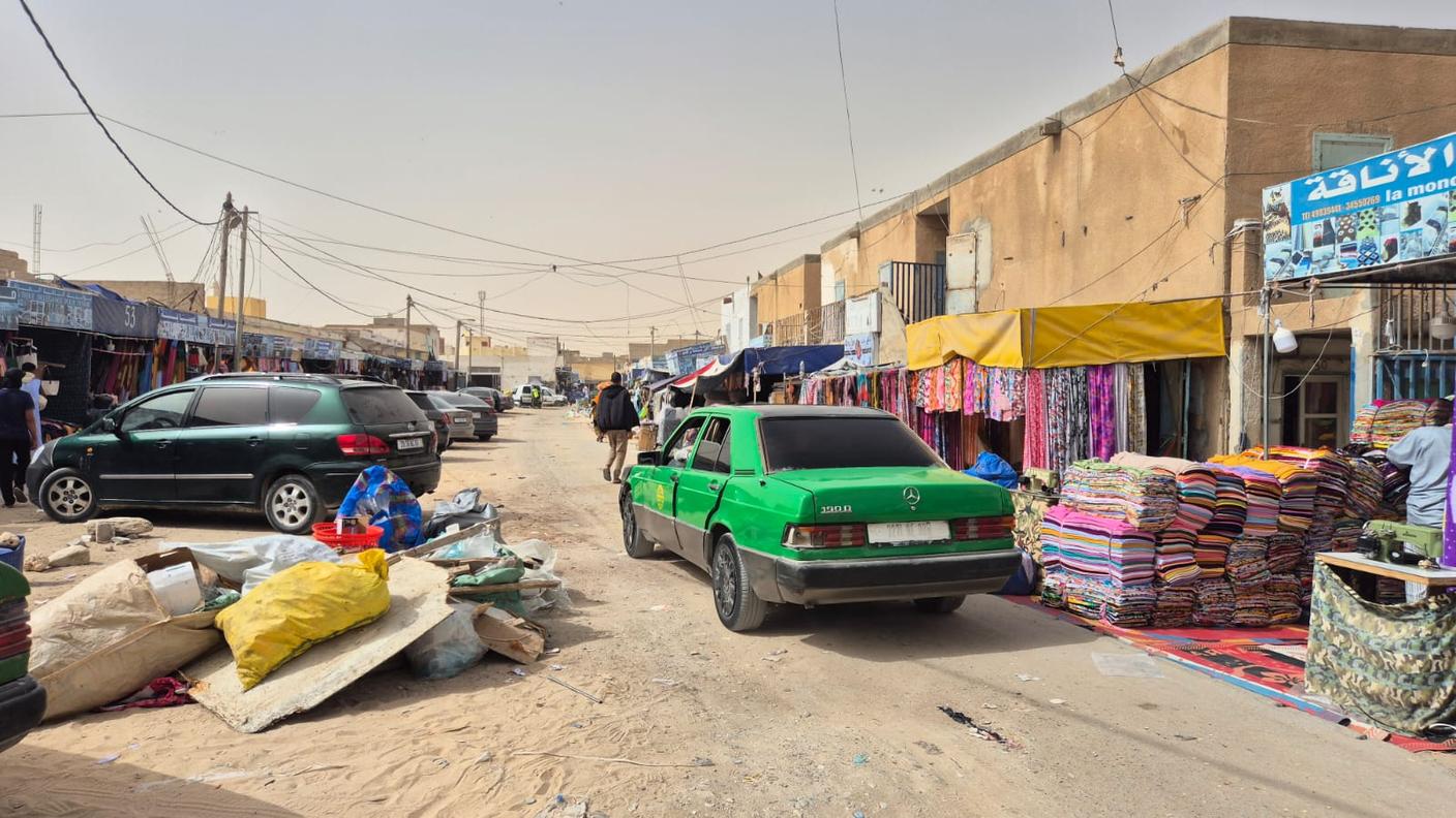 Giorno 97 - Acquisti al Souk di Noudhibou, Mauritania