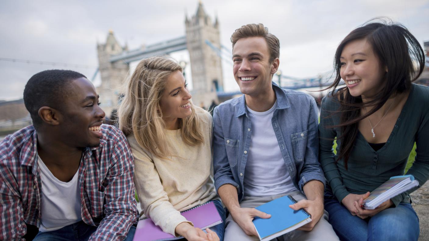 Londra, Studente, Inghilterra, Studiare, Gruppo di persone, Educazione, Persone, Imparare