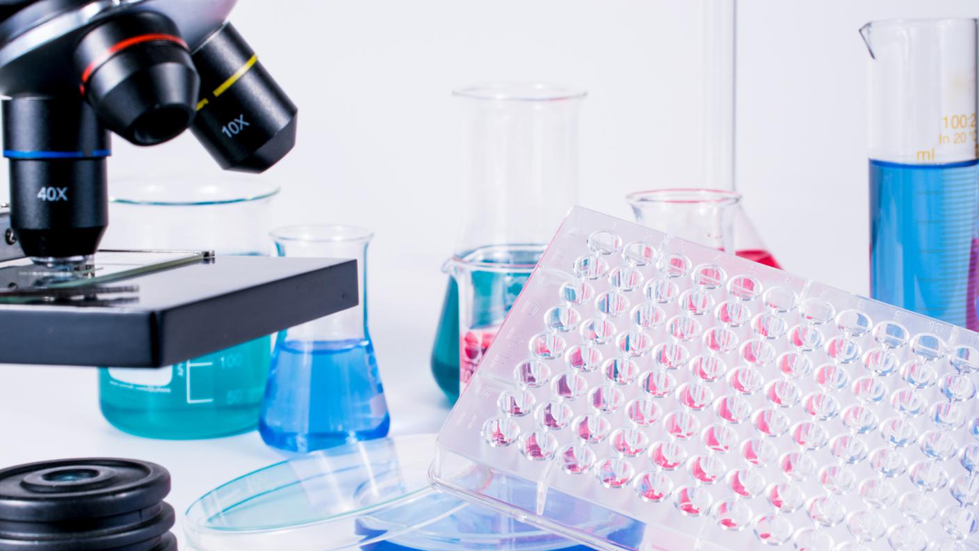analisi laboratorio, modelli in vitro bioingegnerizzati che imitano da vicino la struttura e la funzione degli organi umani