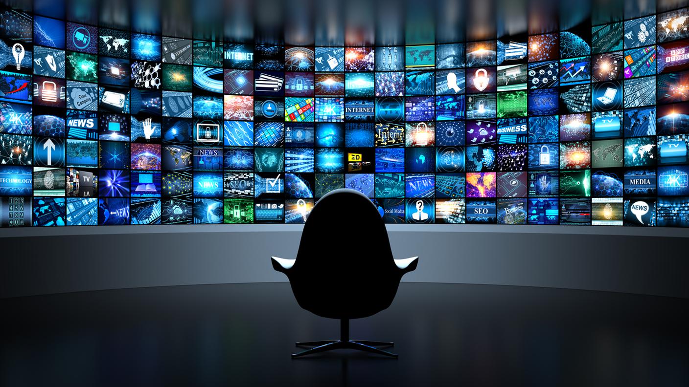 Smart tv, schermi, televisione