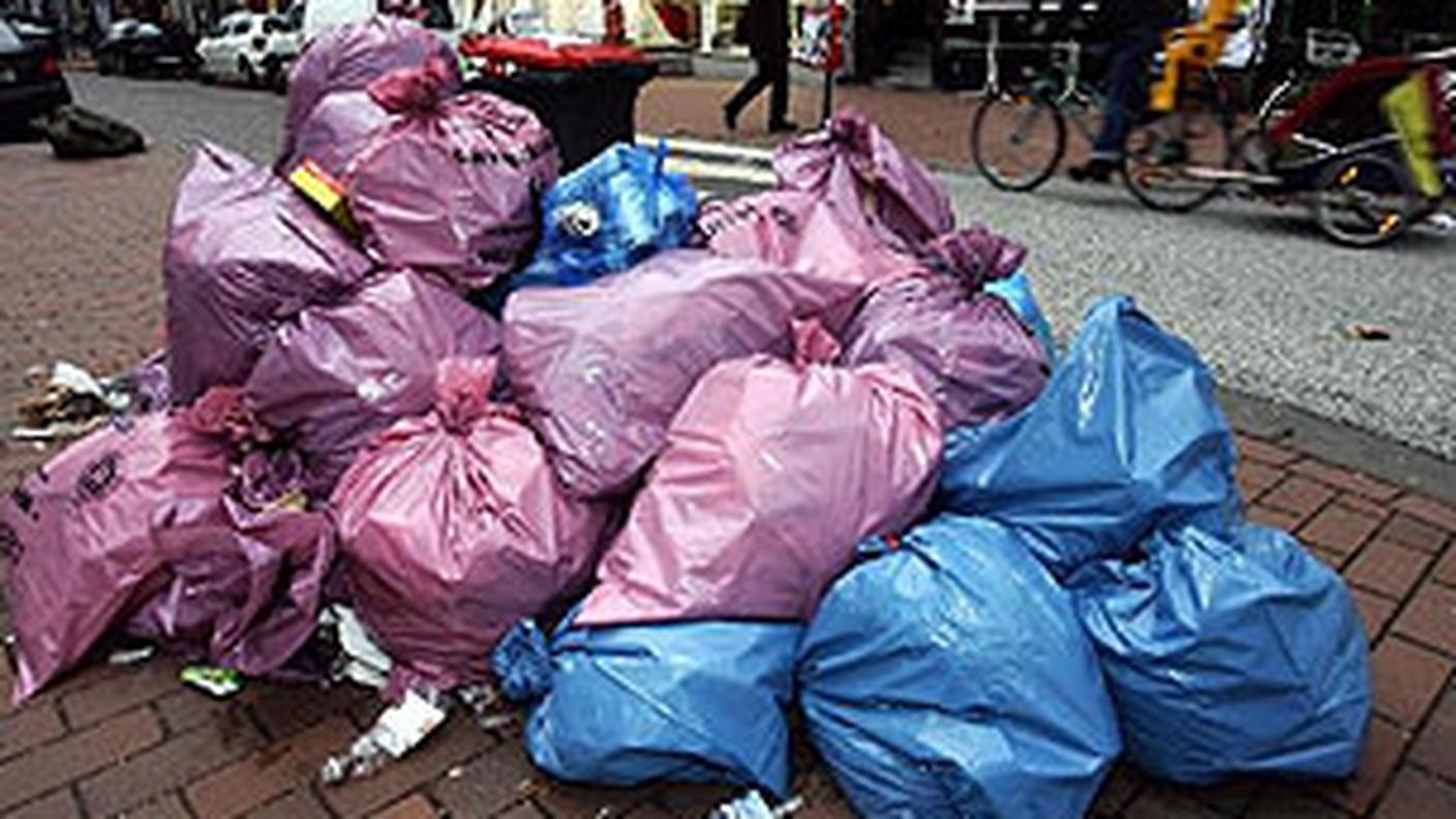 rifiuti, spazzatura, immondizia