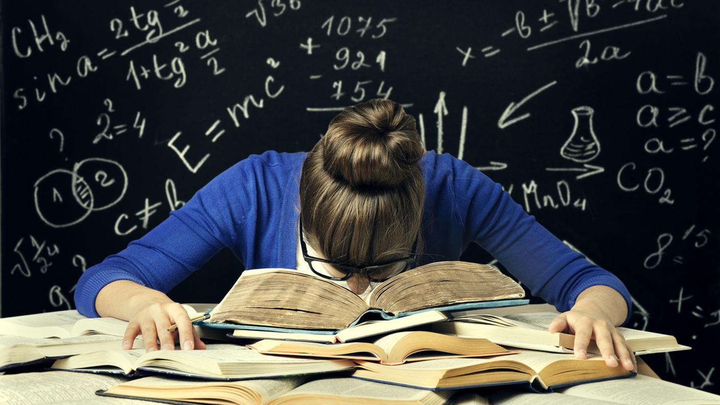 matematica, aiuto, libro, pregiudizio negativo, formule
