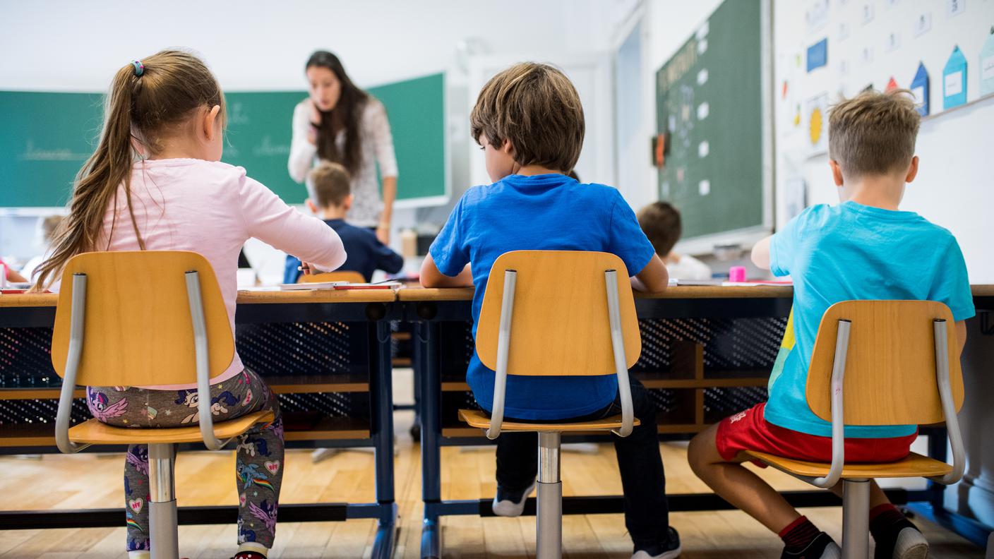 bambini a scuola
