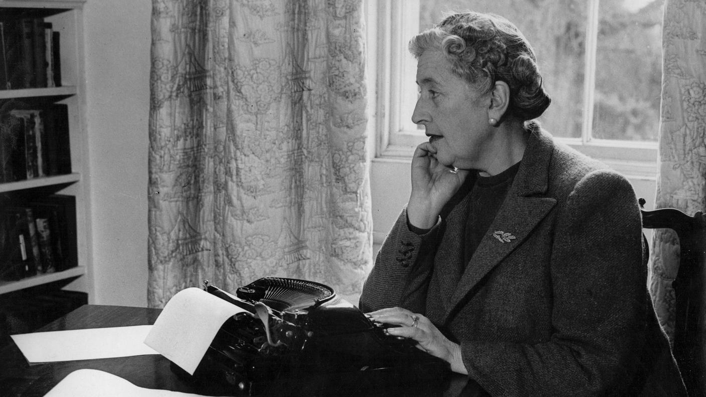 Agatha Christie nella sua casa nel Devonshire, 1946