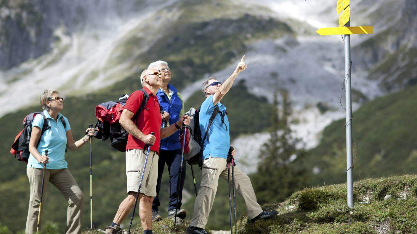 Escursionismo, Terza età, Montagna, Alpi, Persone, Donne, Sport, Natura, Zaino da montagna
