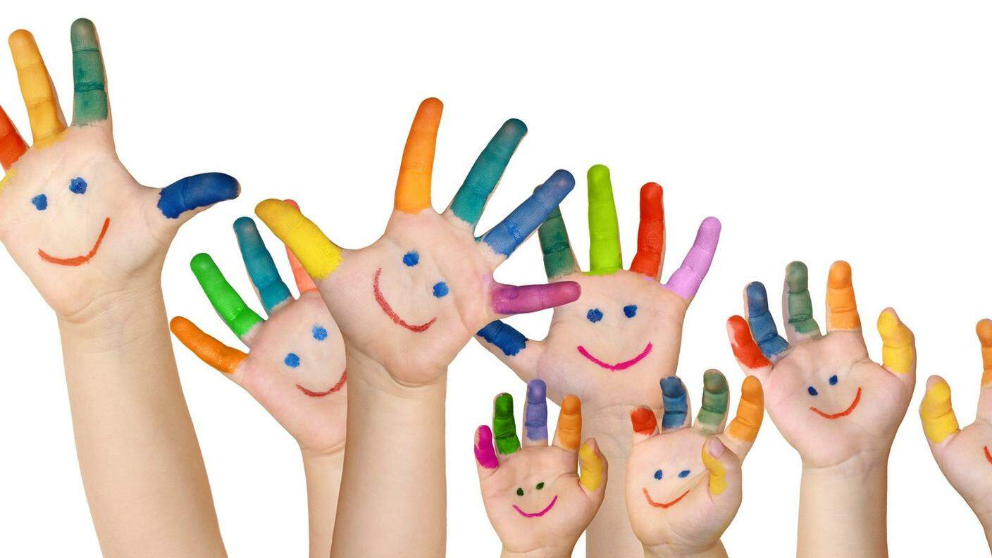 Mani colorate, bambini, pace