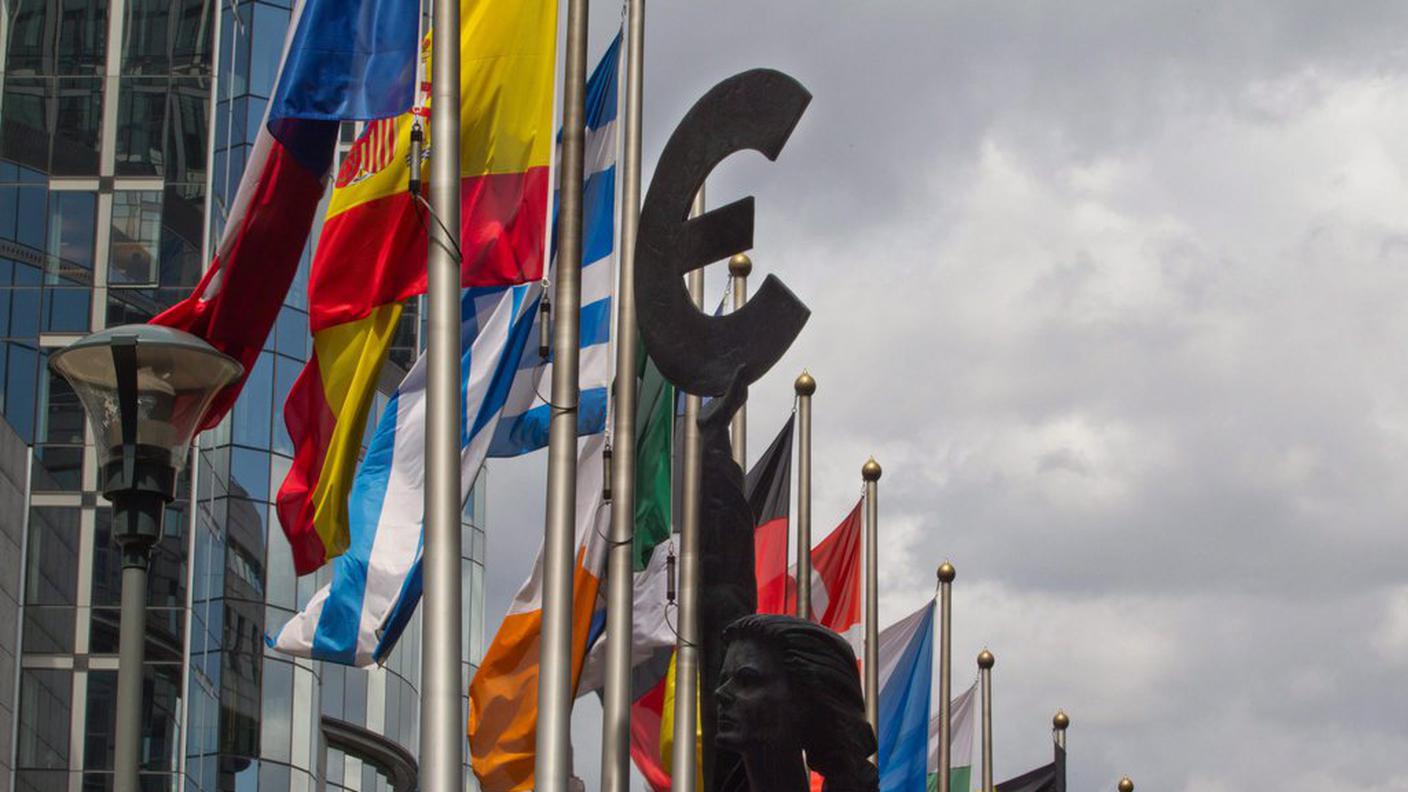 Ky_parlamento europeo a Bruxelles.JPG