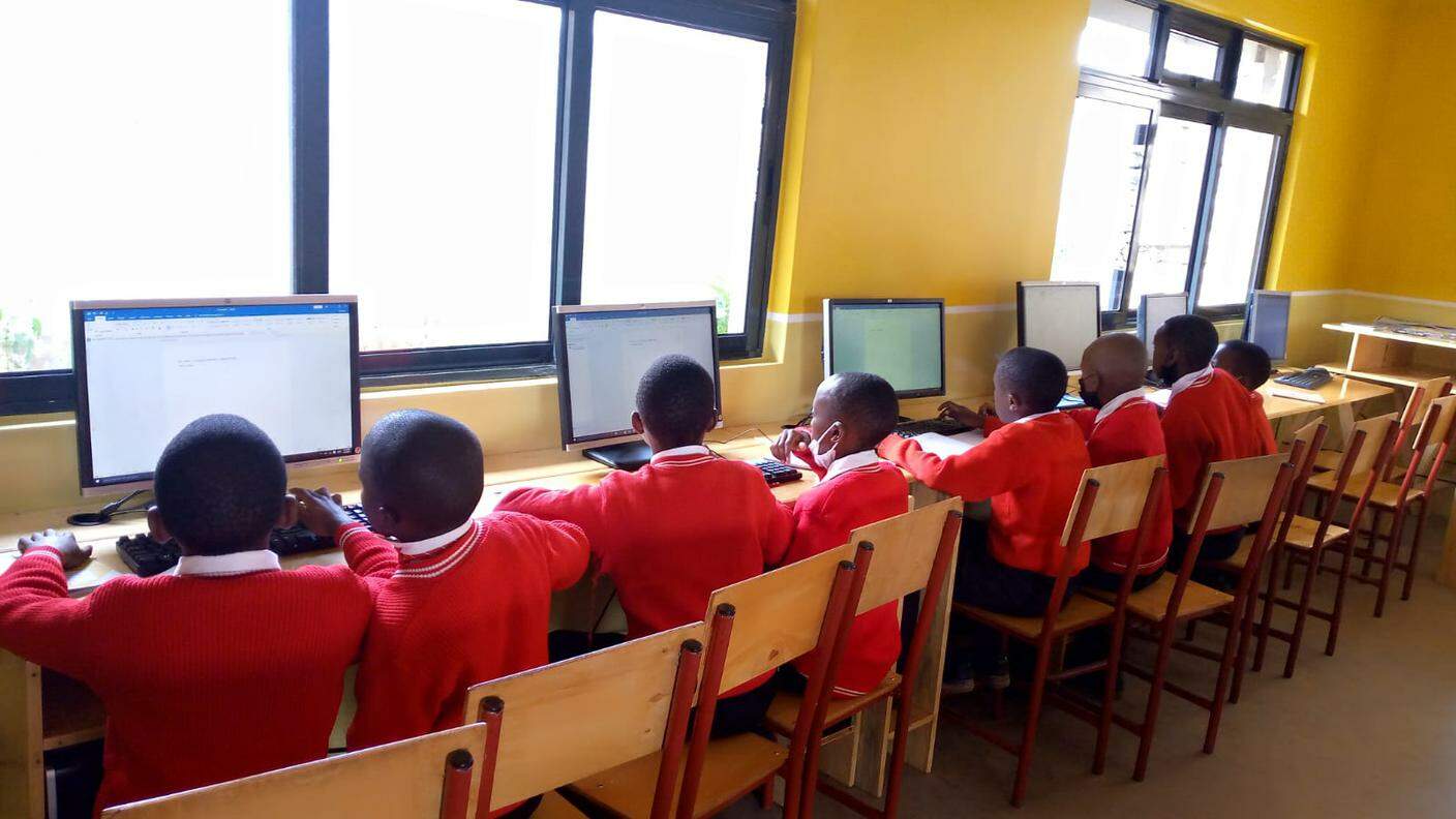 St Cecilia Community Learning Centre, Dundori - Kenia, Lo sviluppo passa dai banchi di scuola
