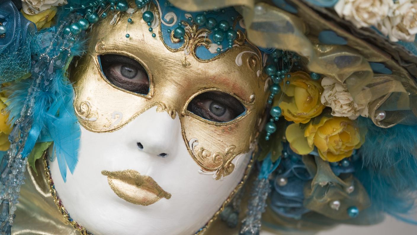 Maschera, Maschera teatrale, Carnevale