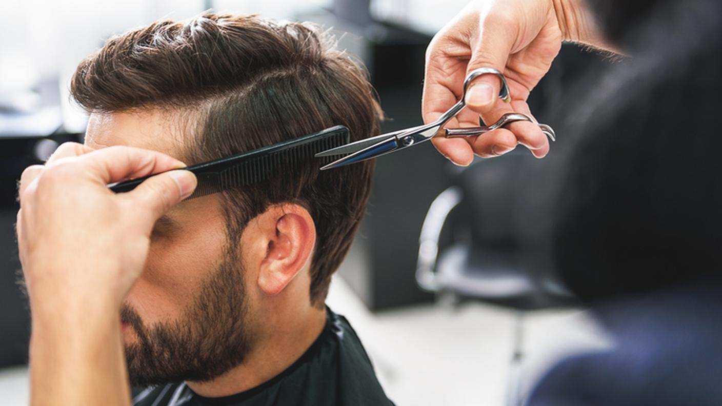 Parrucchiere, taglio capelli uomo