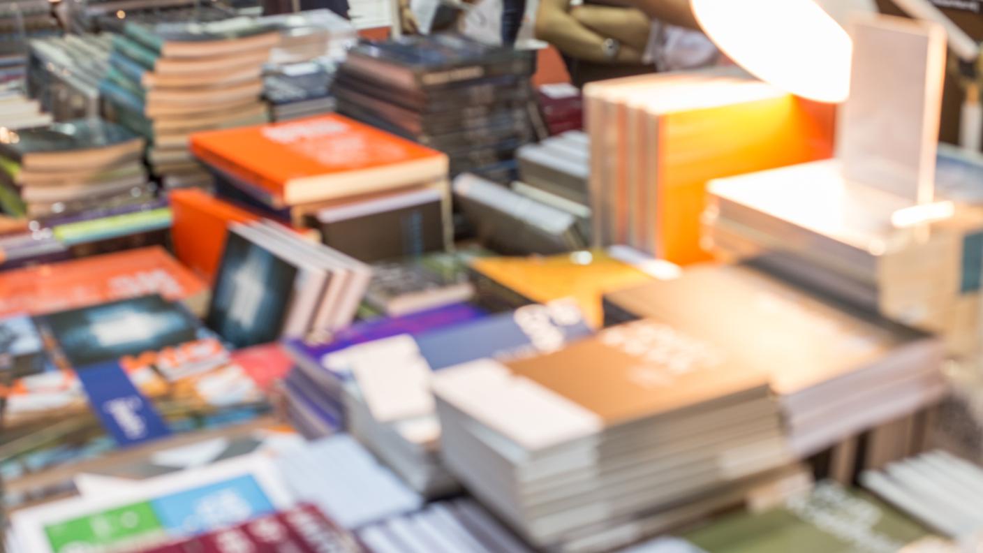 libri esposti negozio