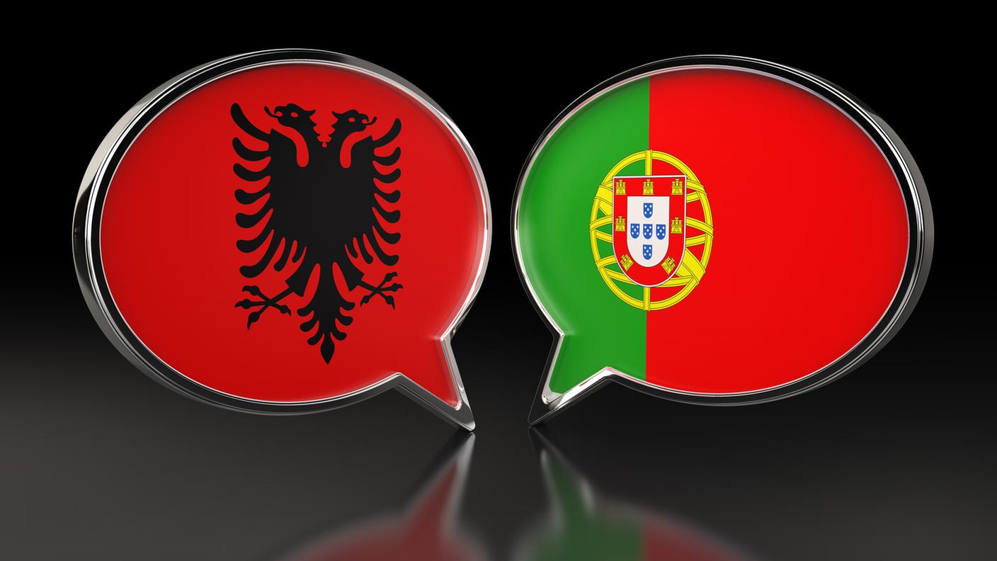 albanese e portoghese