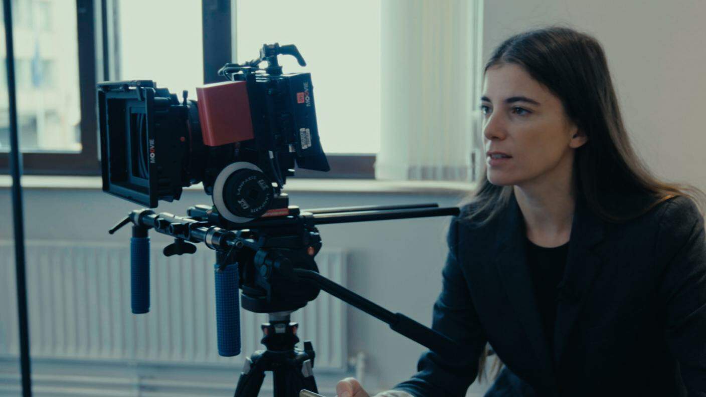 Giulia Innocenzi in una scena del documentario "Food for Profit"