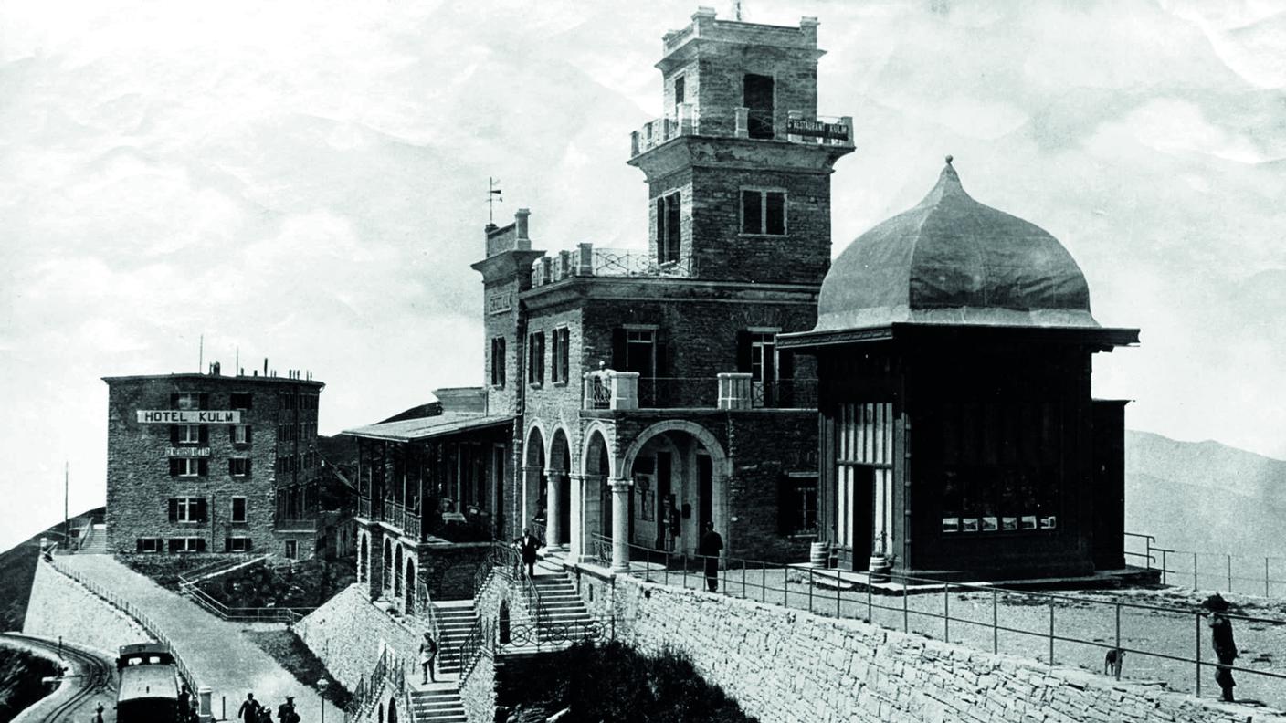 Vetta Monte Generoso, sulla sinistra l'Hotel Klum