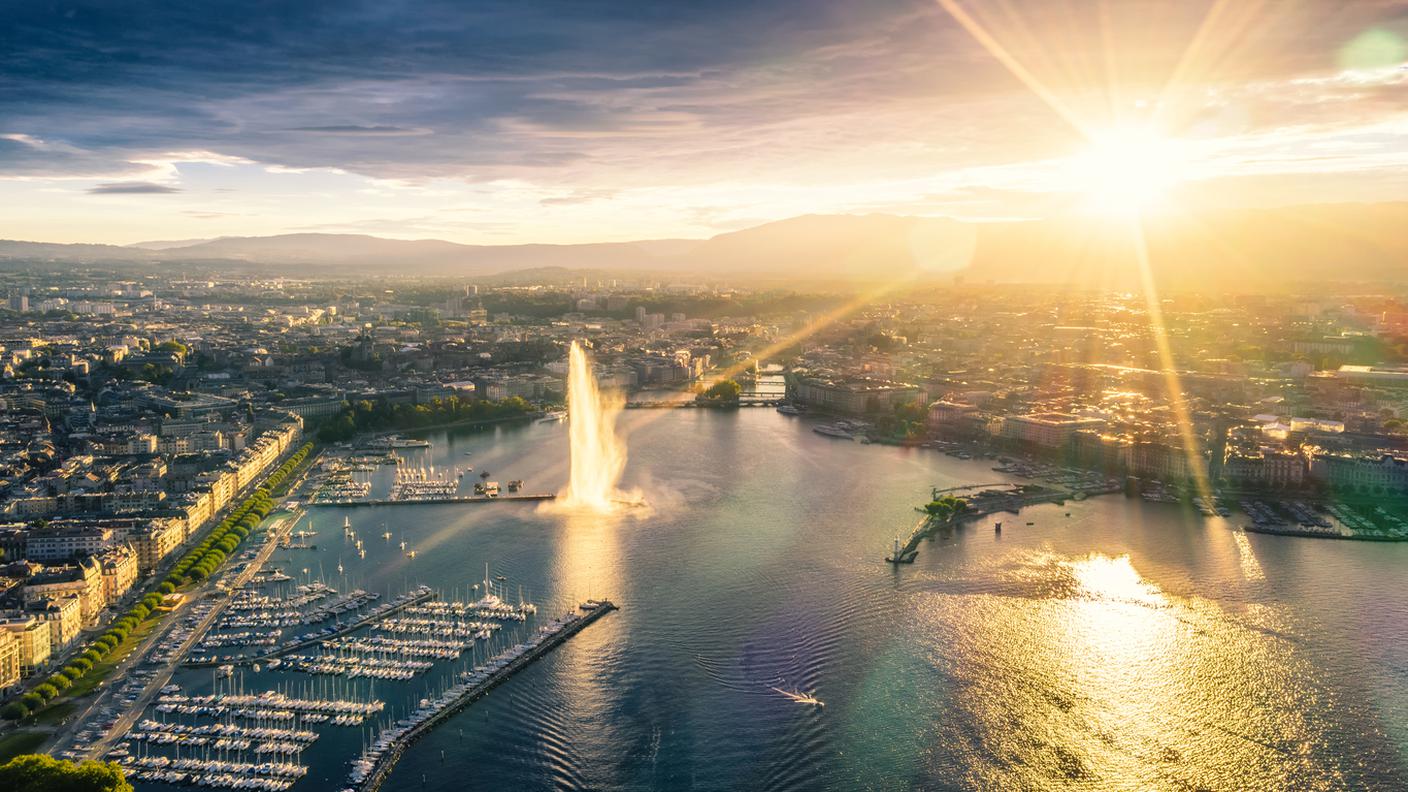 iStock-Ginevra, Svizzera, Lago, Città, Orizzonte urbano