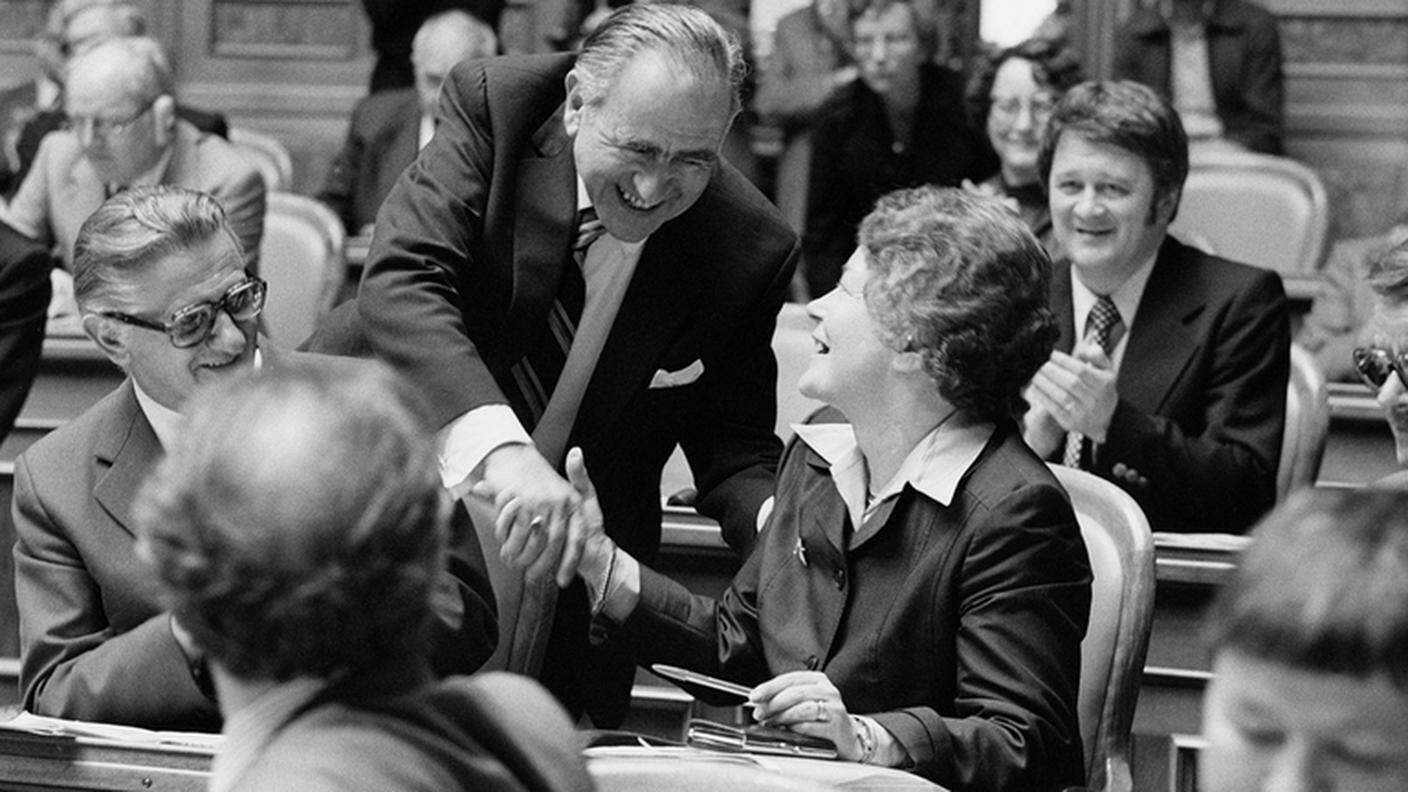 Elisabeth Blunschy, nel 1971 prima consigliera di sesso femminile eletta per il canton Svitto nel Nazionale, diventando dopo 6 anni la prima donna a presiedere la Camera del popolo, rispettivamente l'Assemblea federale