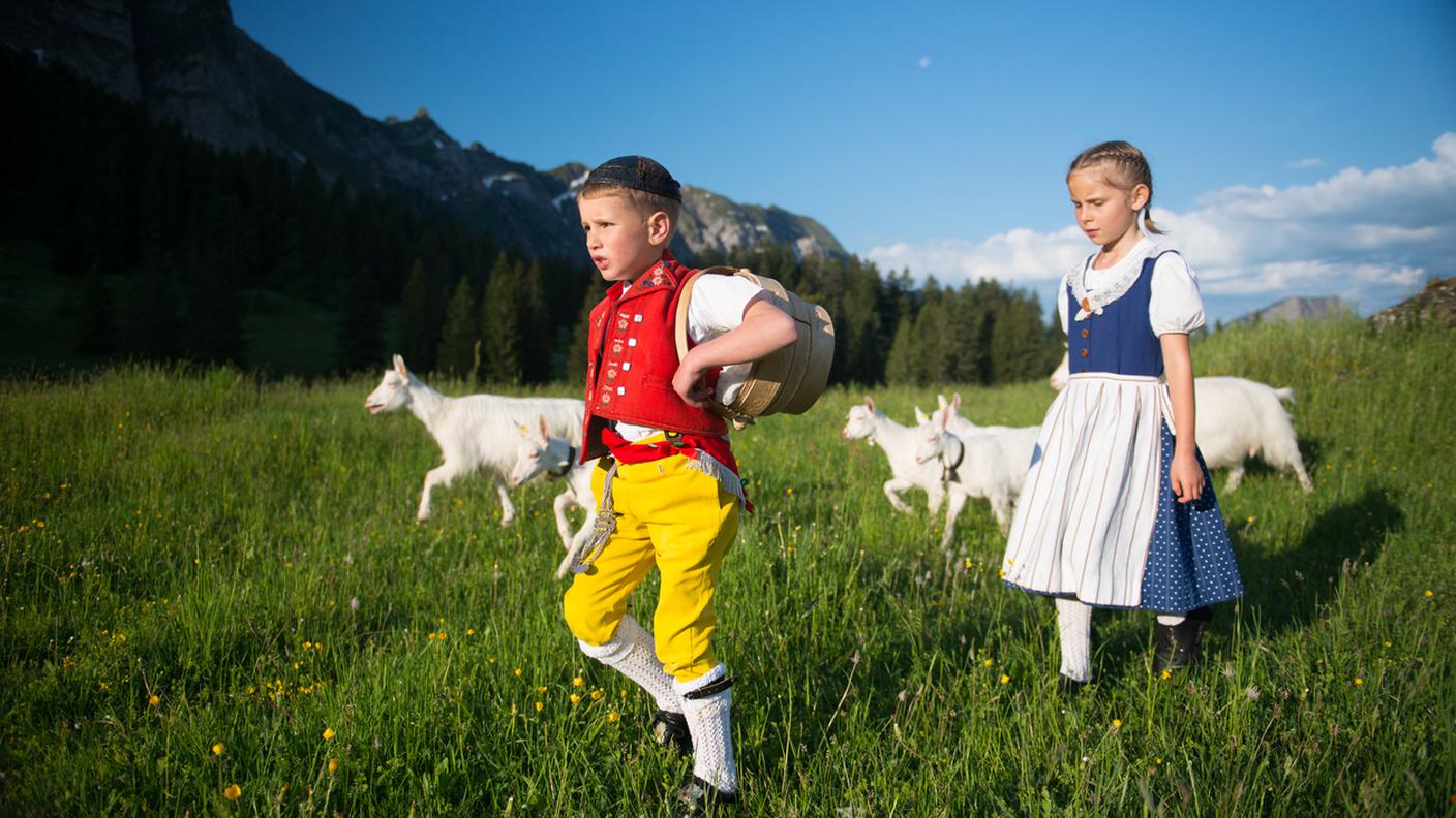 bambini in abiti tradizionali Canton Appenzello