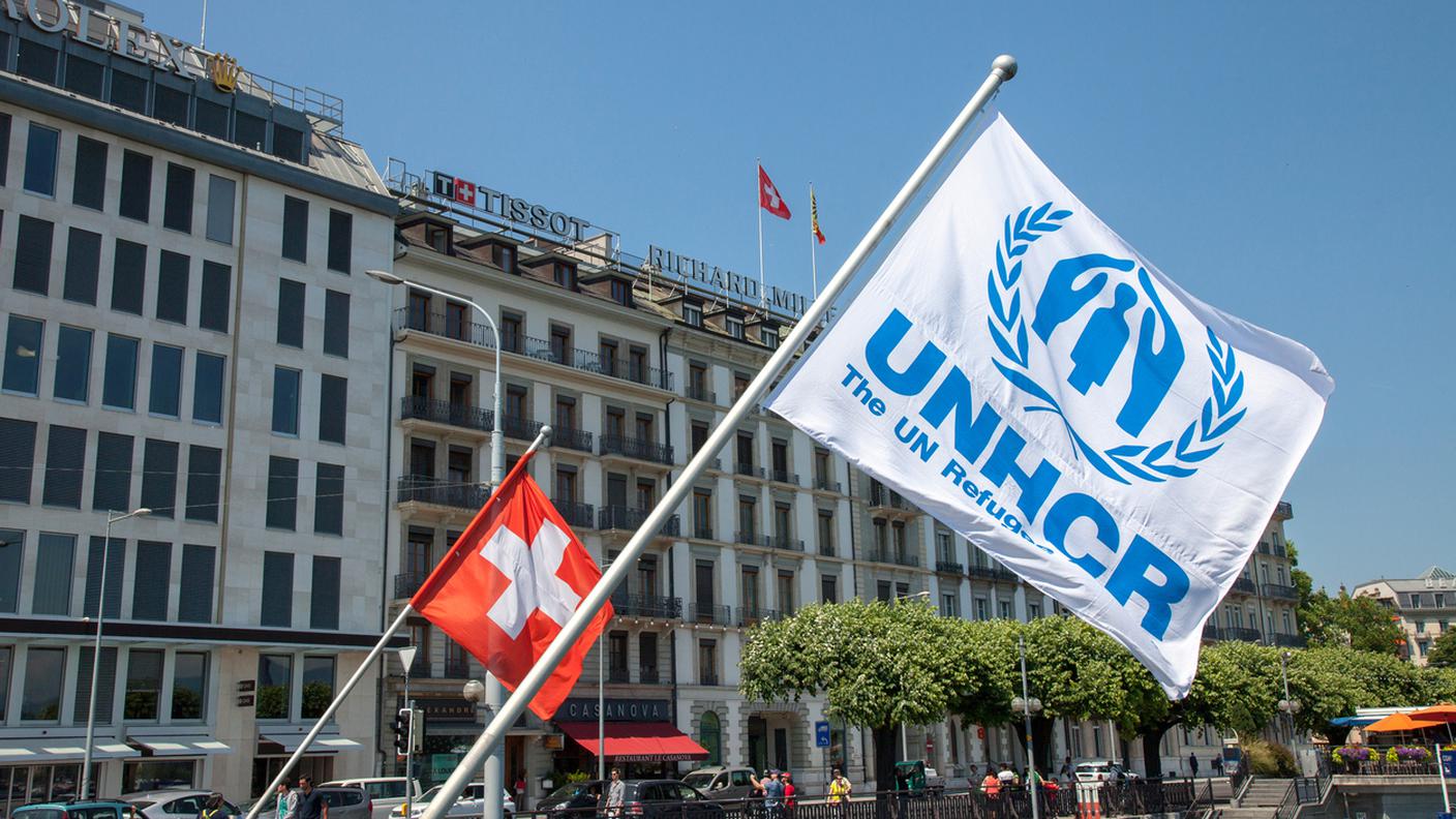 Ginevra, bandiera Svizzera e Nazioni Unite diritti dell'uomo