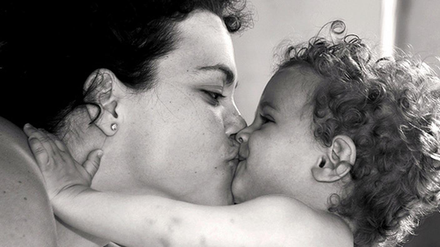 Mamma, bacio bambino.jpg