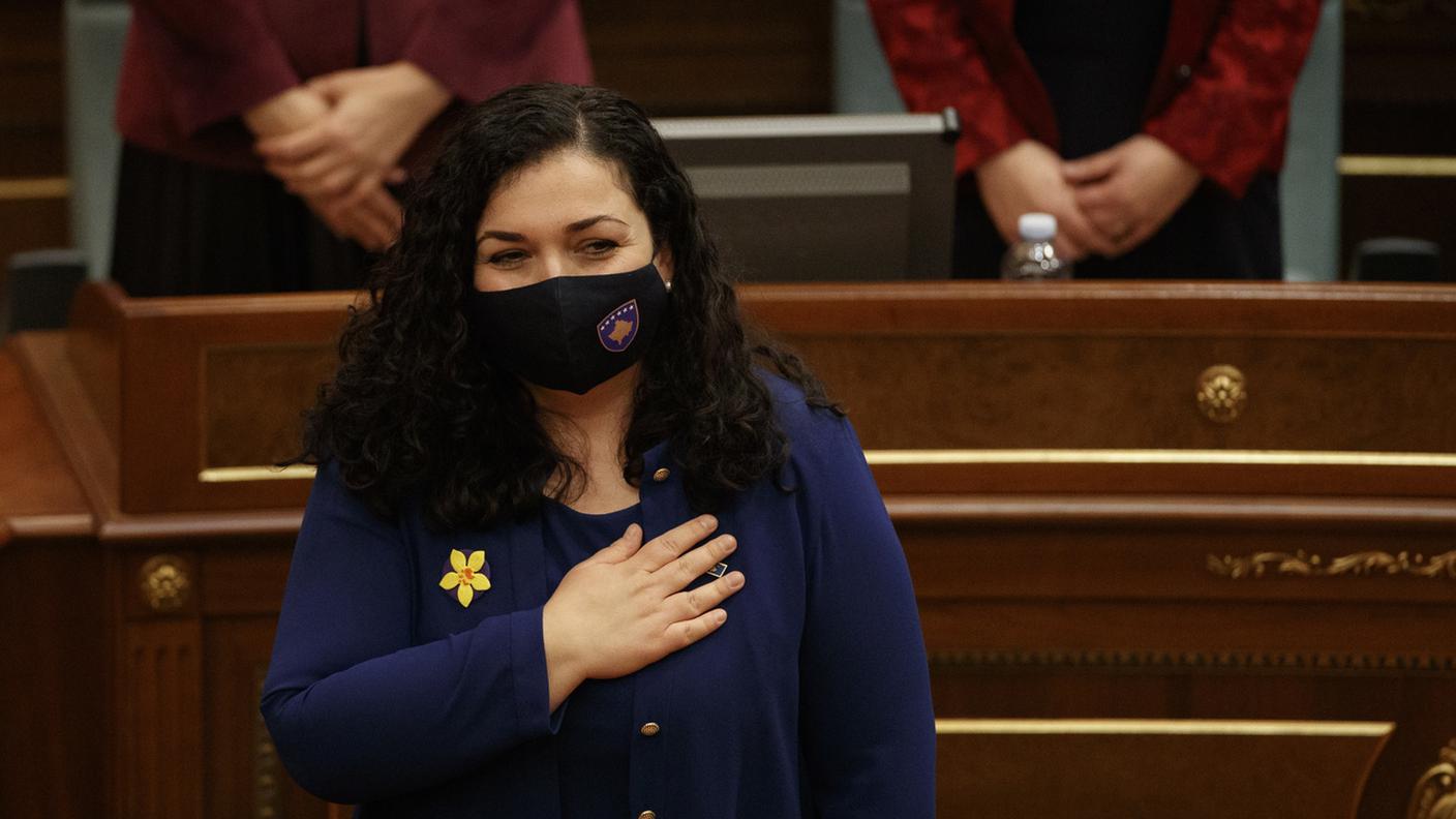 La 39enne neopresidente del Kosovo Vjosa Osmani