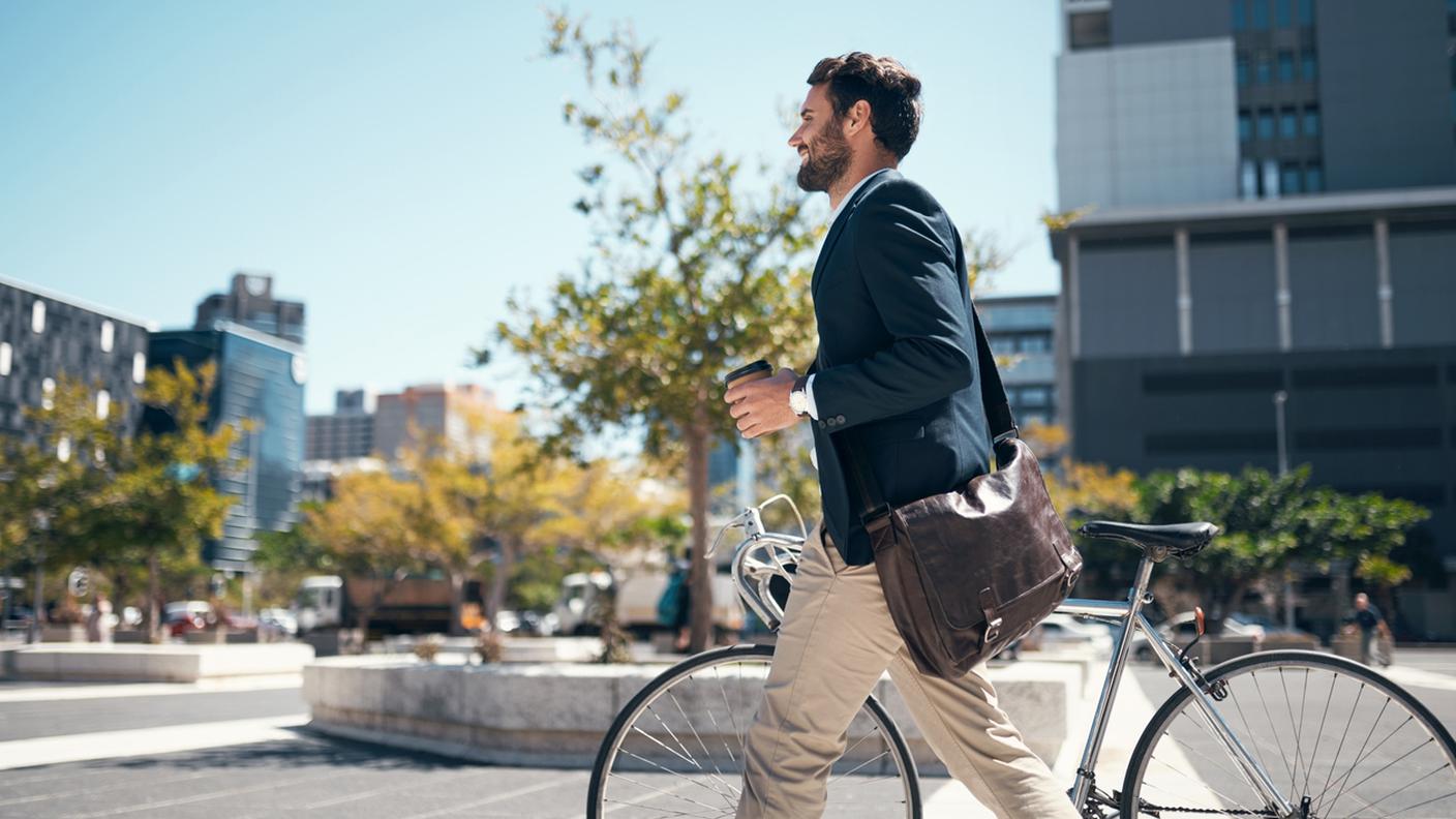 Al lavoro in bicicletta