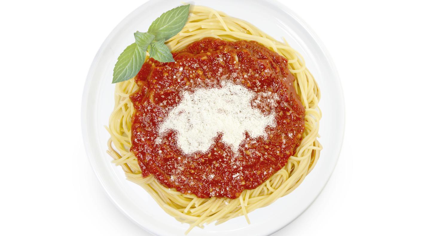 Piatto di pasta con parmigiano a forma di Svizzera