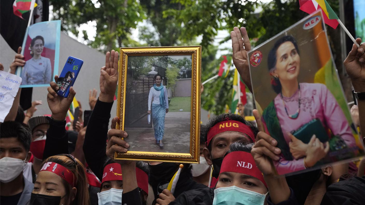 Non si placano le proteste in Myanmar contro la carcerazione di Aung San Suu Kyi