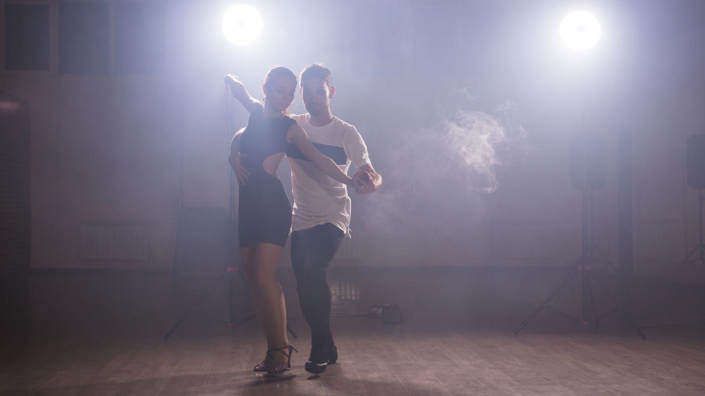 insegnante di ballo e ballerina.jpg