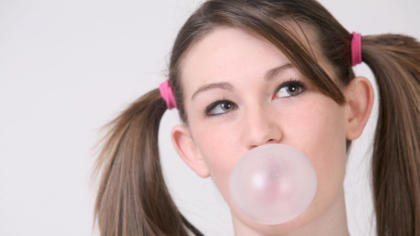 adolescente, Gomma da masticare, Bolla