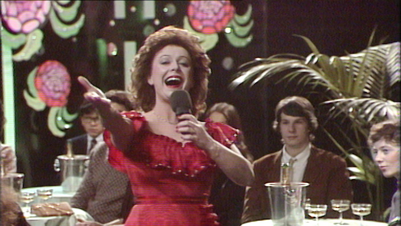 Nella Martinetti in Aspettando mezzanotte